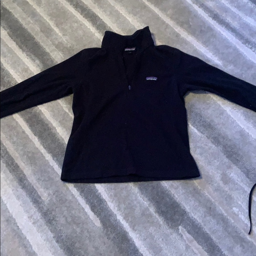 Black Patagonia half zip